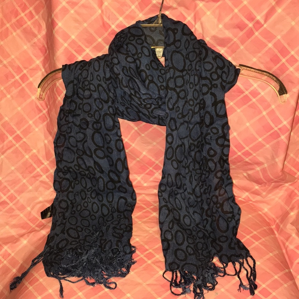 🎈SALE🎈🧣SCARF #13 “TINY BUBBLES“🧣